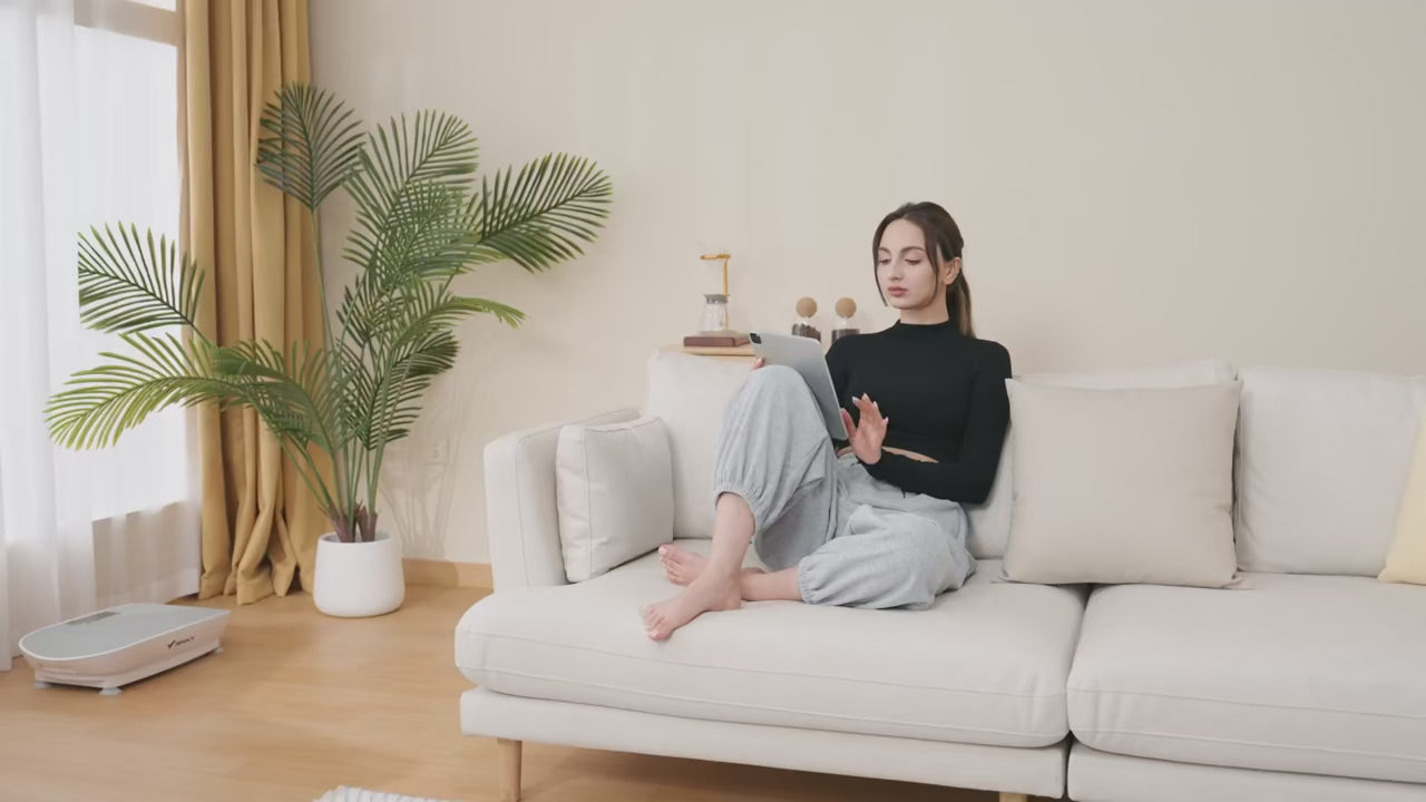 AuraVibe Pro — Whole-Body Vibration Plate with Bluetooth, Remote & 10 Speed Levels | Aurora Blur Wellness